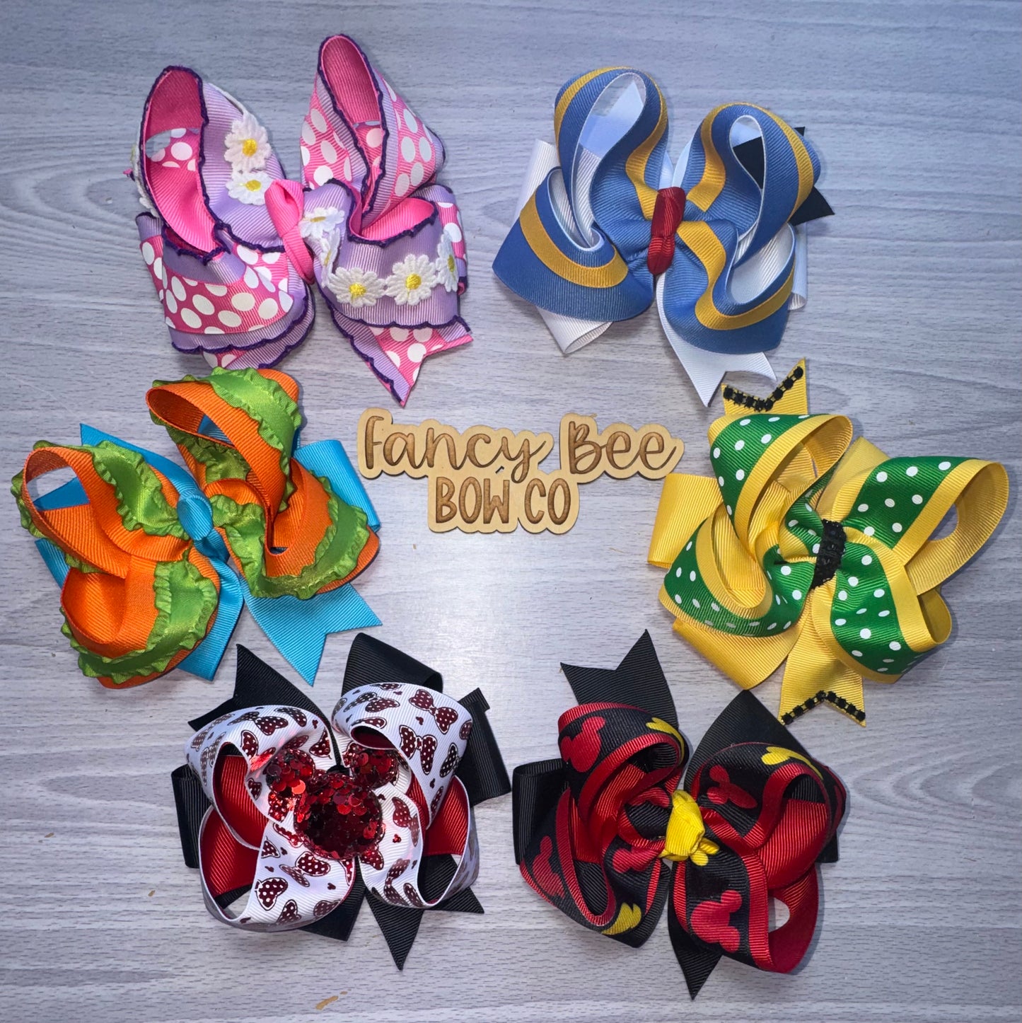 Magical Characters Honey Style Bow
