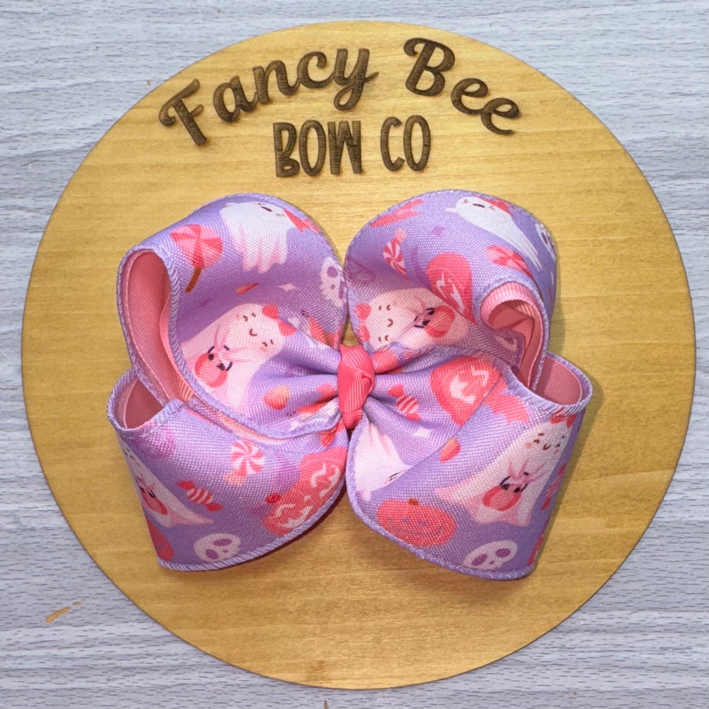 Girly Ghouls Queen Style Bow