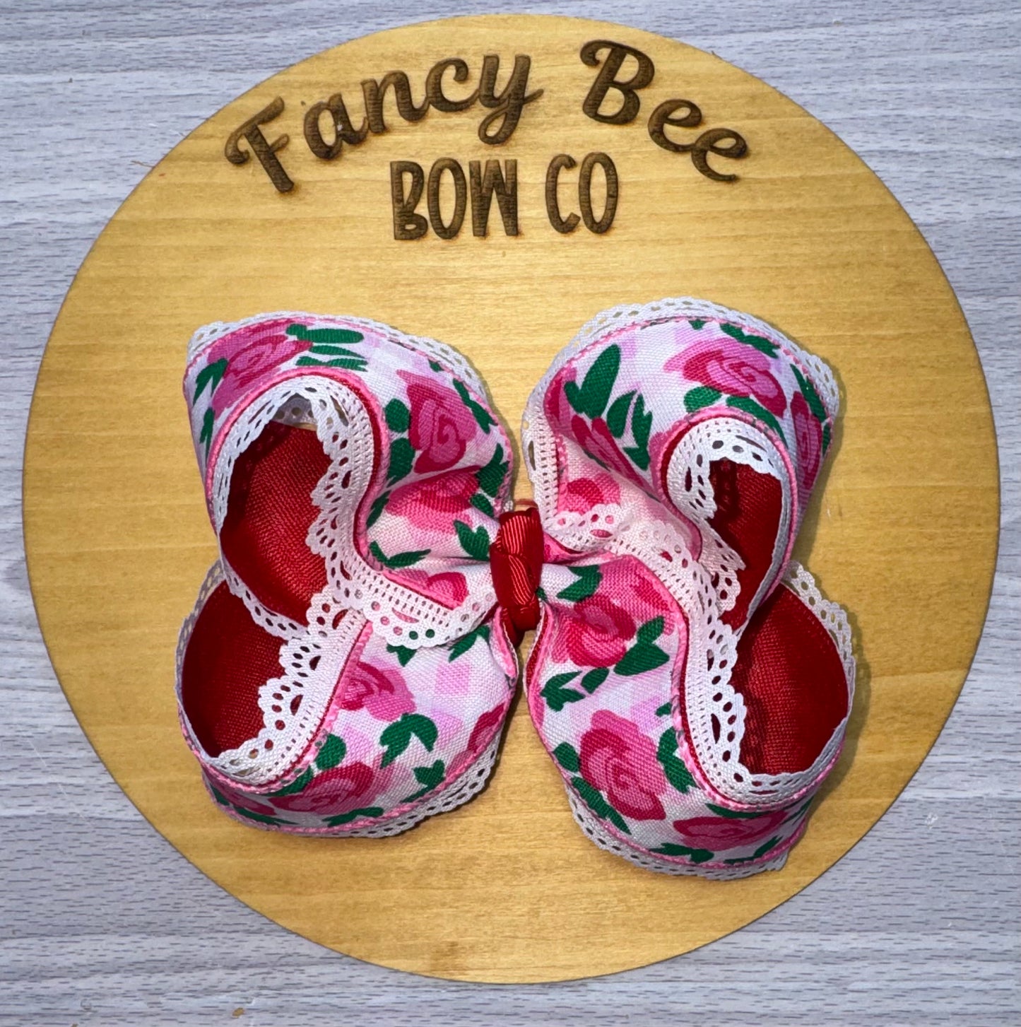 Run For The Roses Queen Style Hairbow