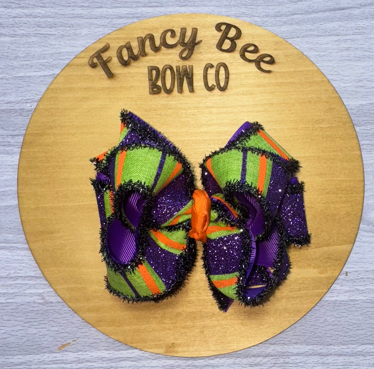 Spooky Sparkly Queen Style Bow