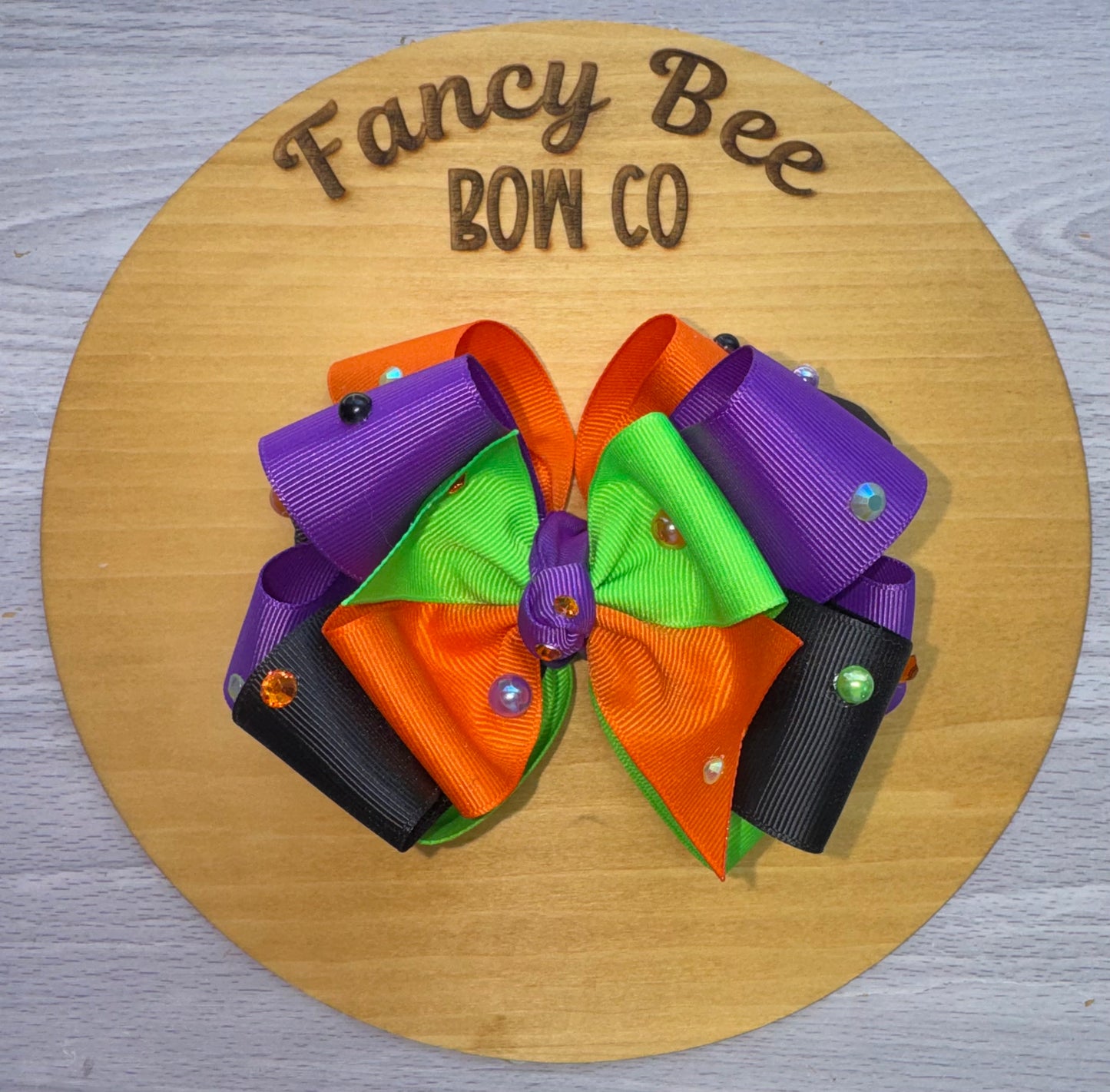 Halloween Classic Pearls Beehive Style Bow