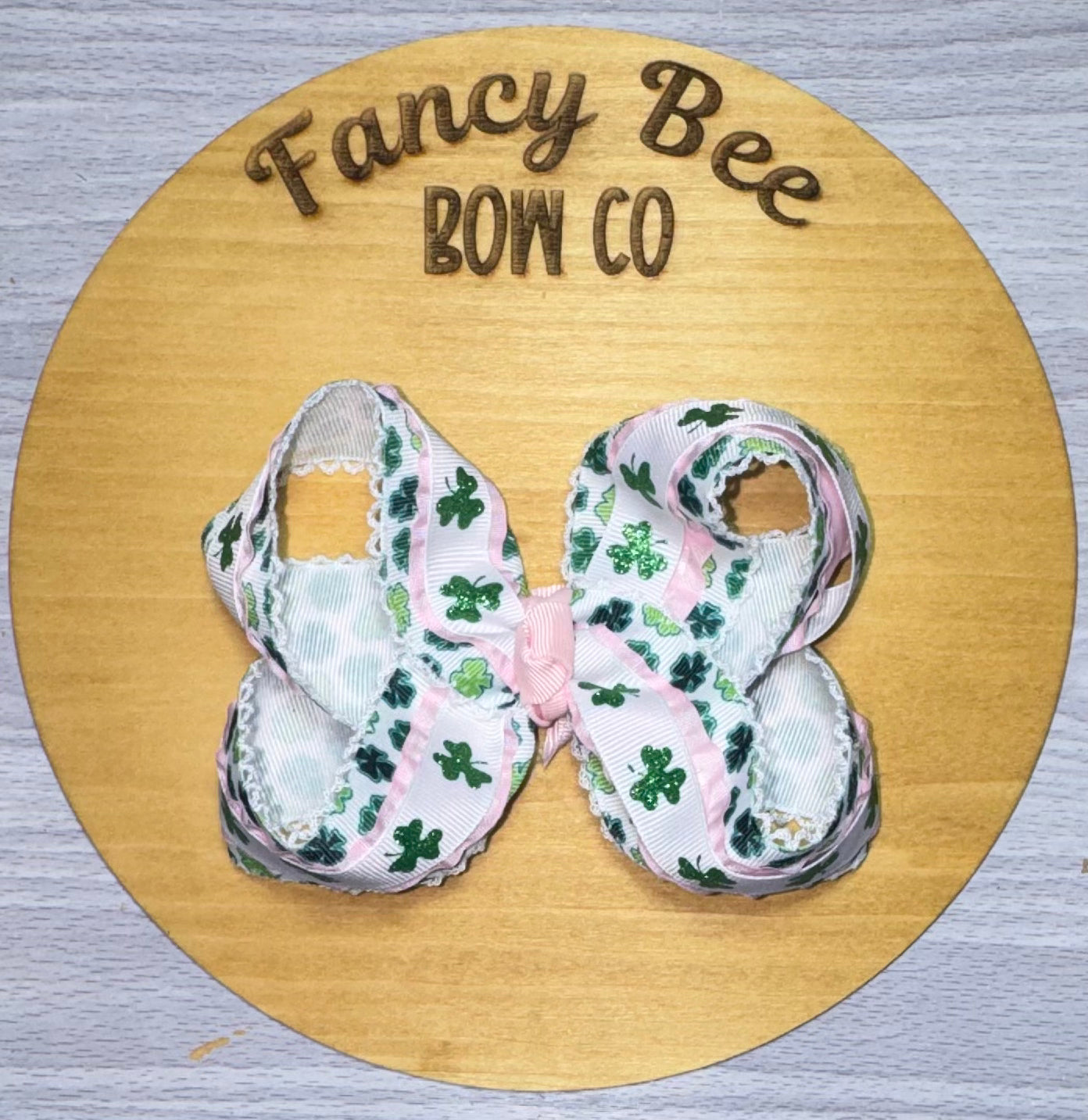 Shamrock SugarBee Style Hairbow