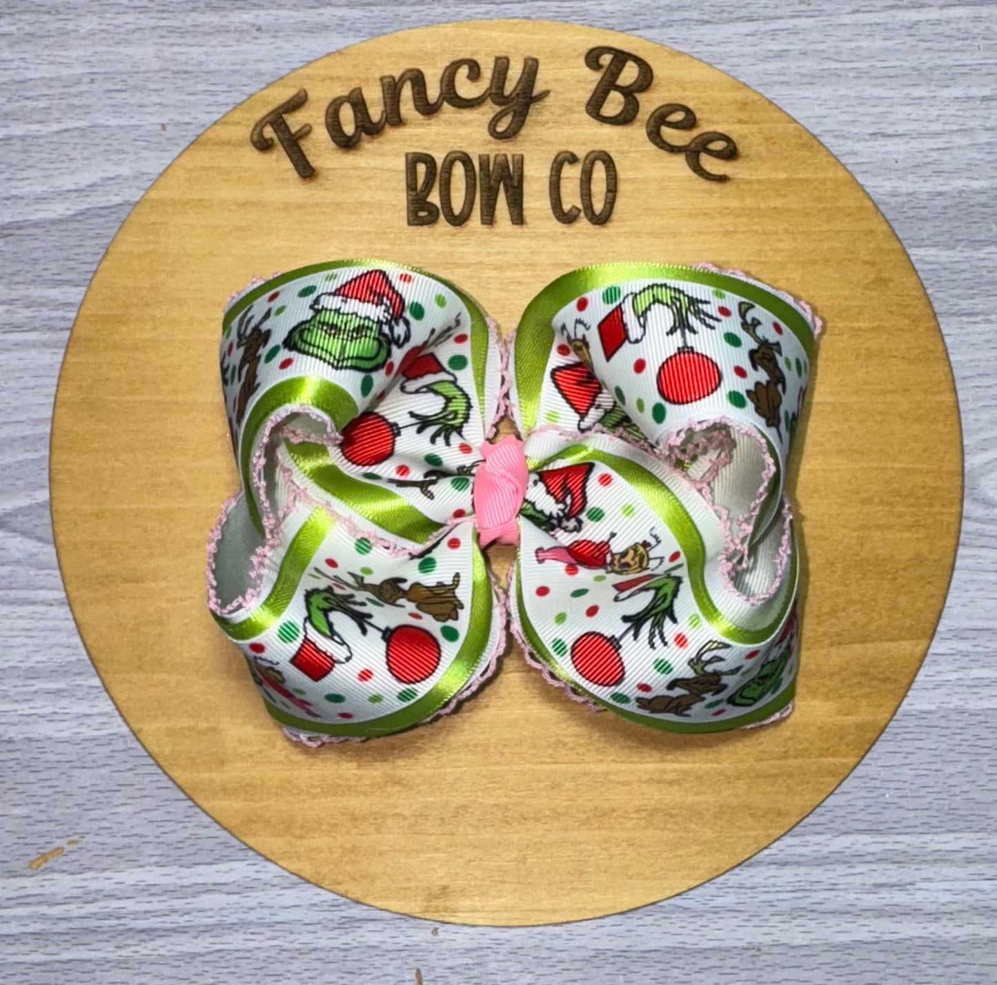 Green Guy & Cindy Queen Style Bow